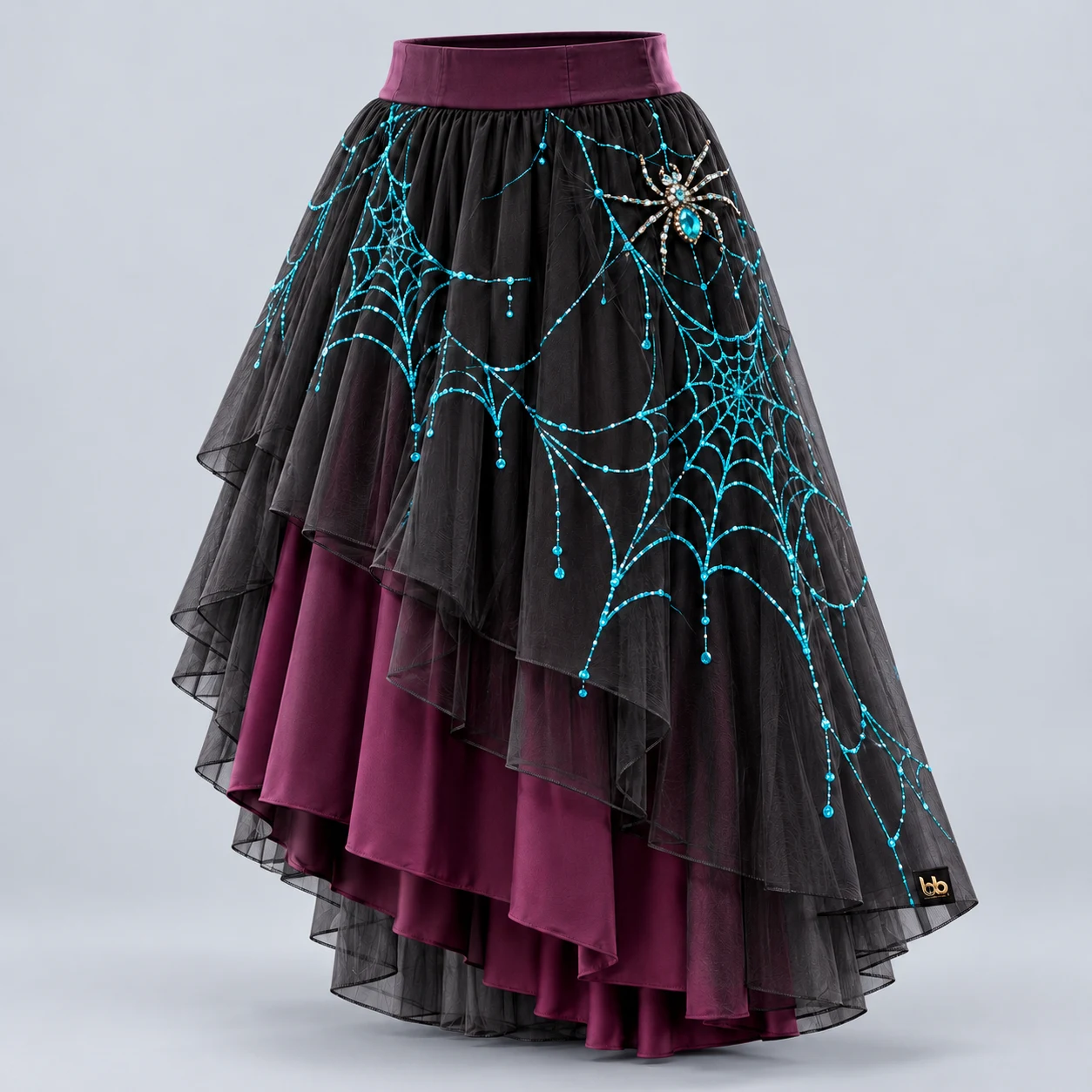 S04 Spider Tulle — Denim, cargo and pleated silhouettes with original decorative details.